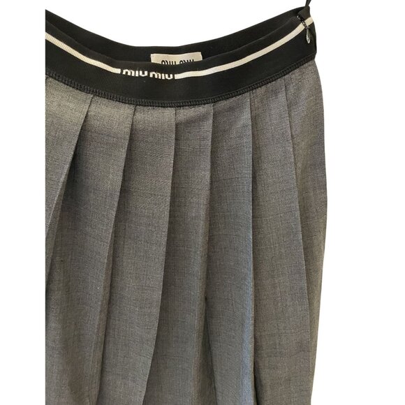 Miu Miu Womens Gray Pleated Mini Skirt With Elastic Waistband - Picture 5 of 16